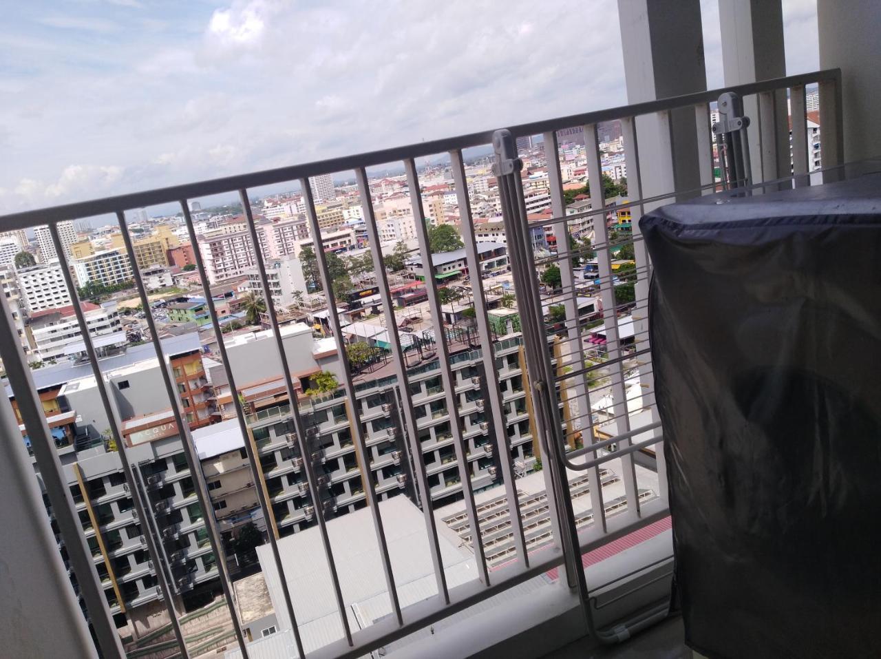Aparthotel The​ Base​ ​Pattaya​ By Ammy Zewnętrze zdjęcie